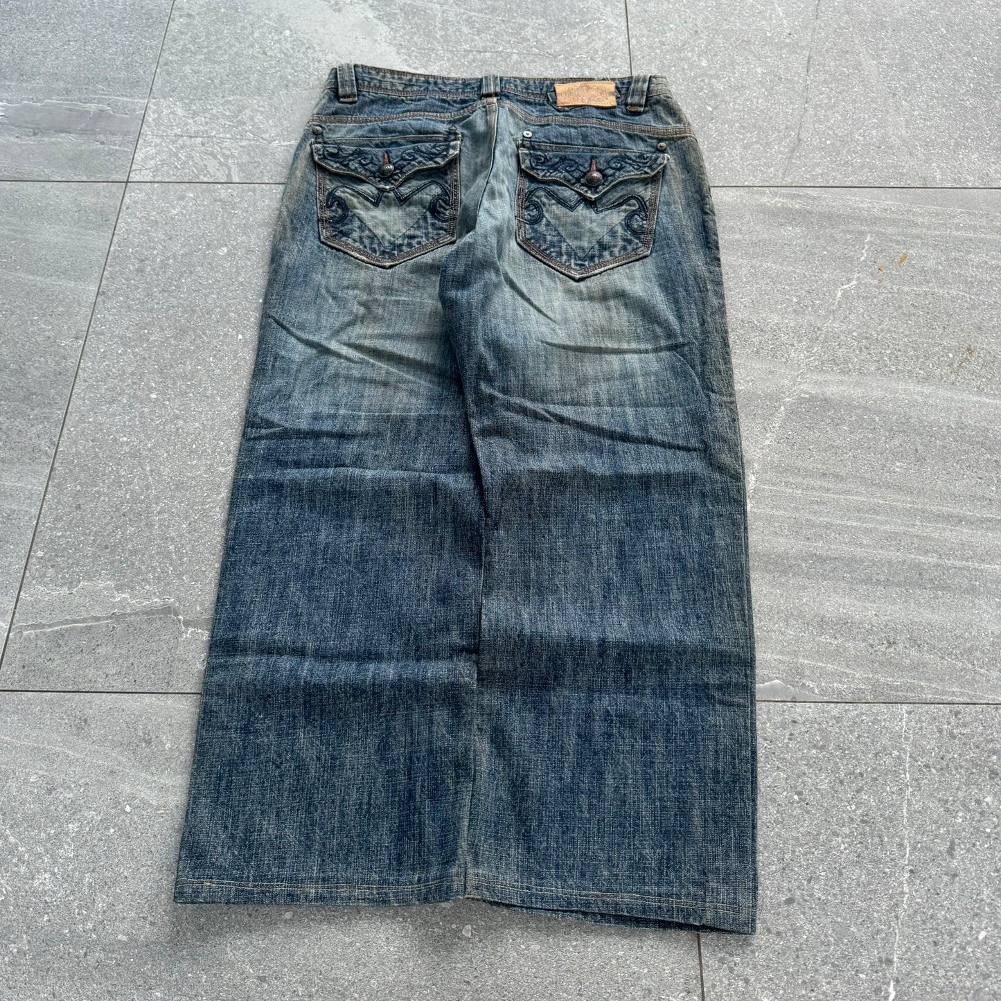 beautiful indigo star jeans - 33x27”