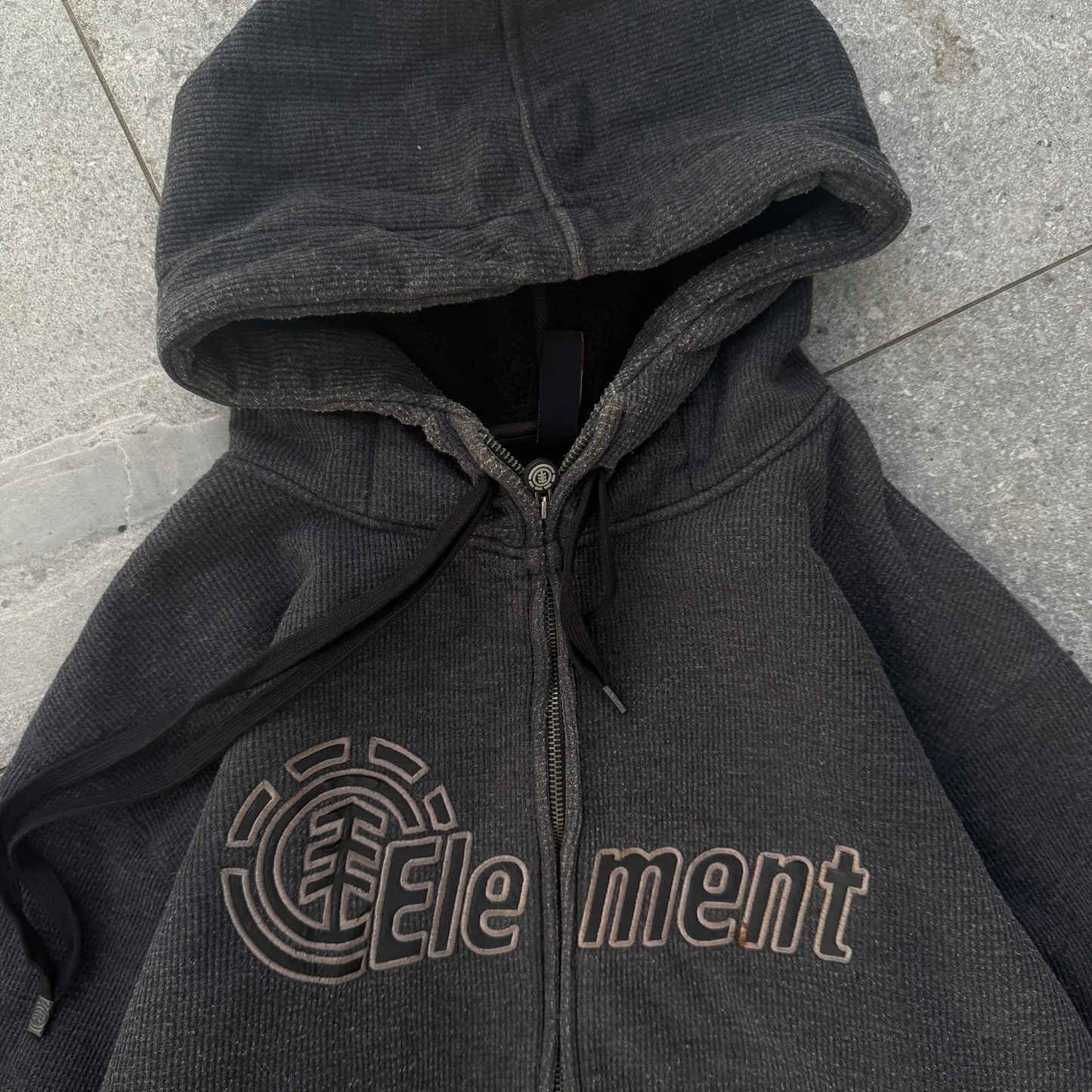 i nutted on this (serious) ribbed element heavyweight zip - XL