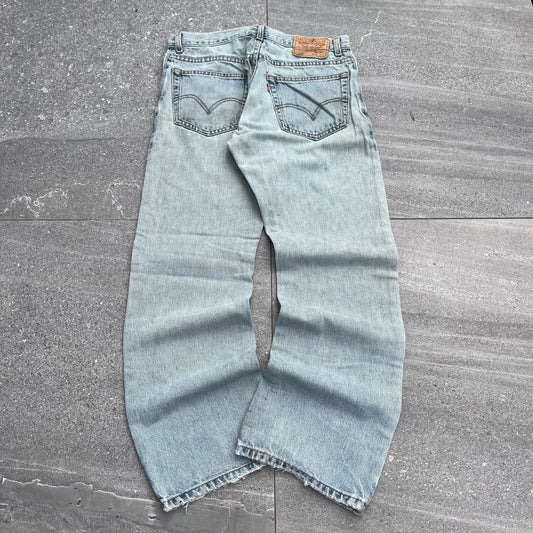lightwash levi 517 bootcuts - 30x30