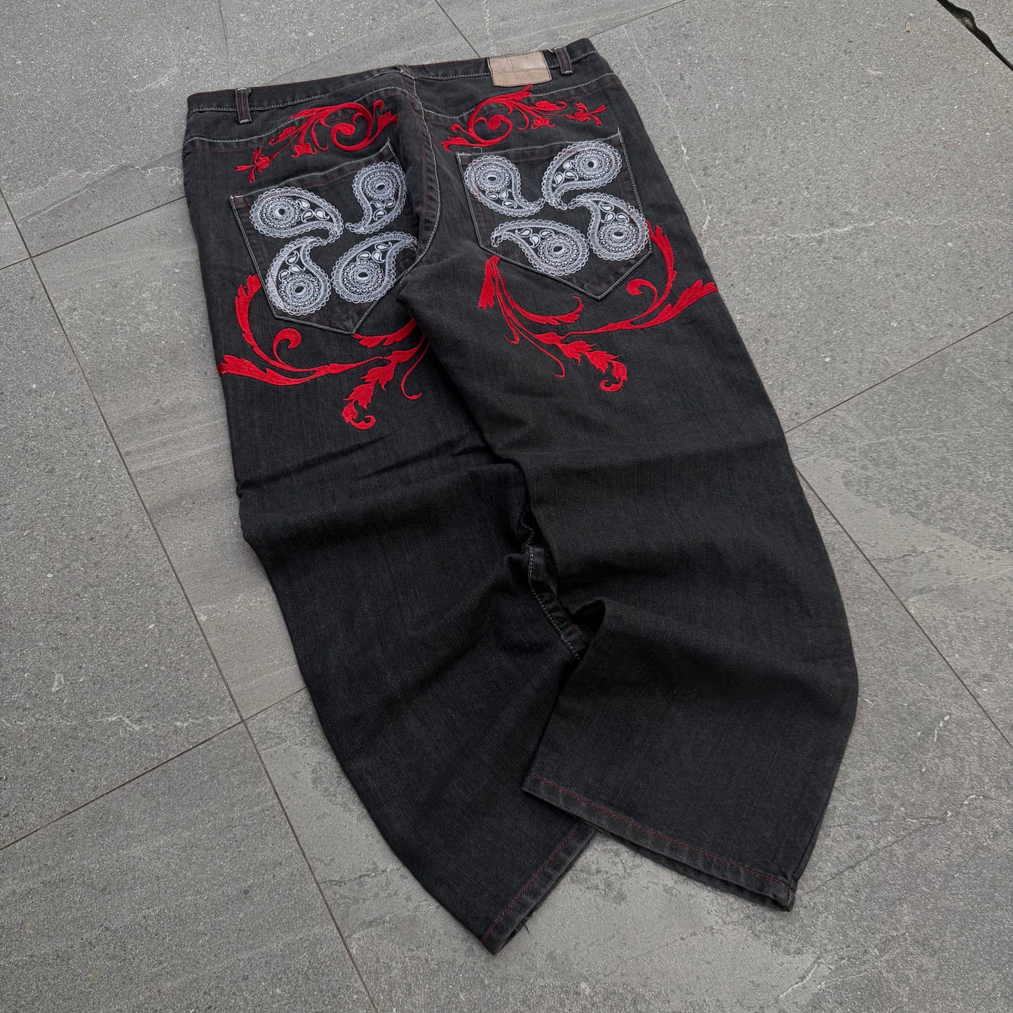 grail grail GRAIL red ape backhits - 42x32”