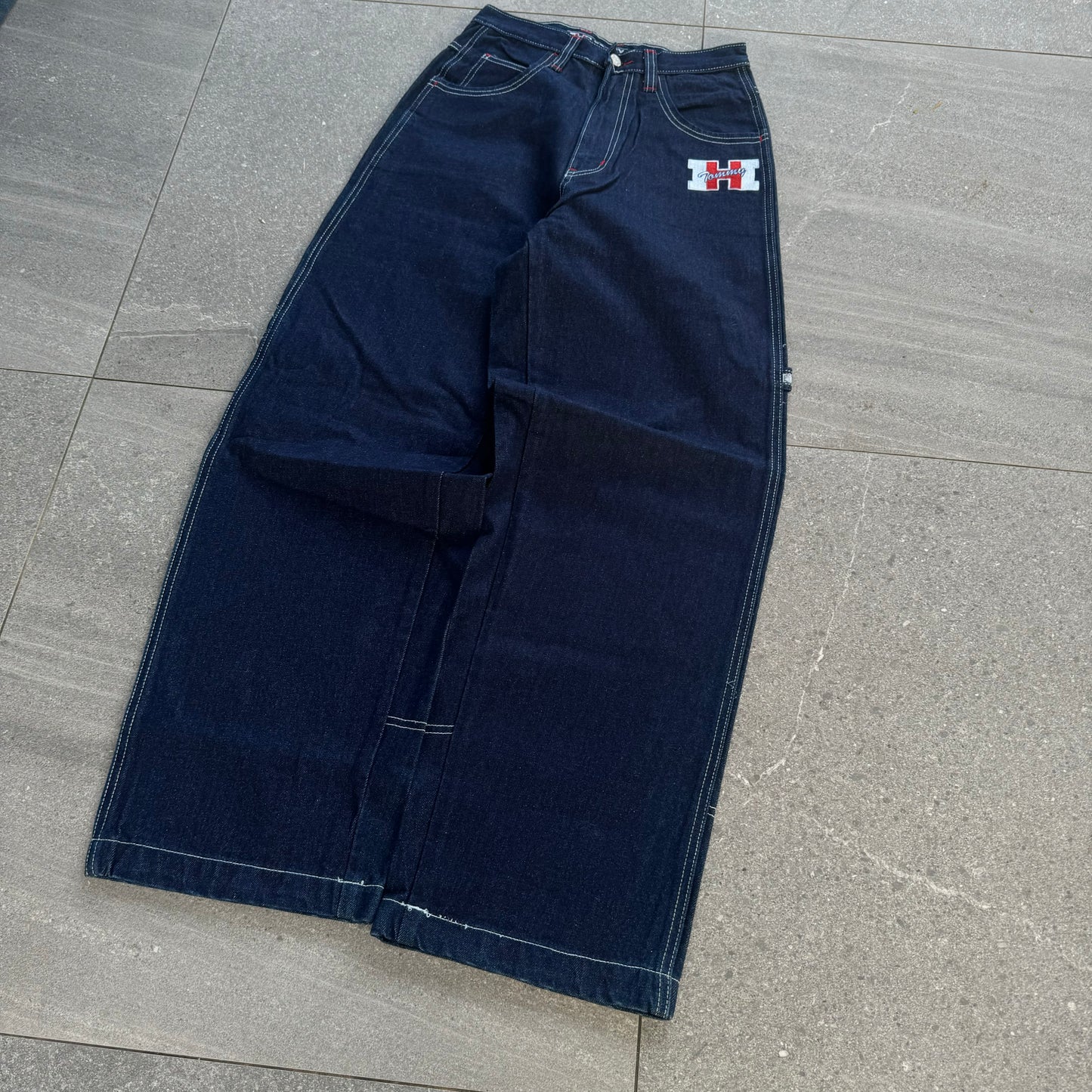 beast tommy sport jeans - 28x32”