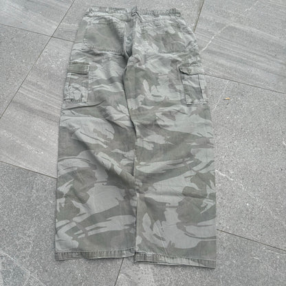 wrangler camos - 34x32”