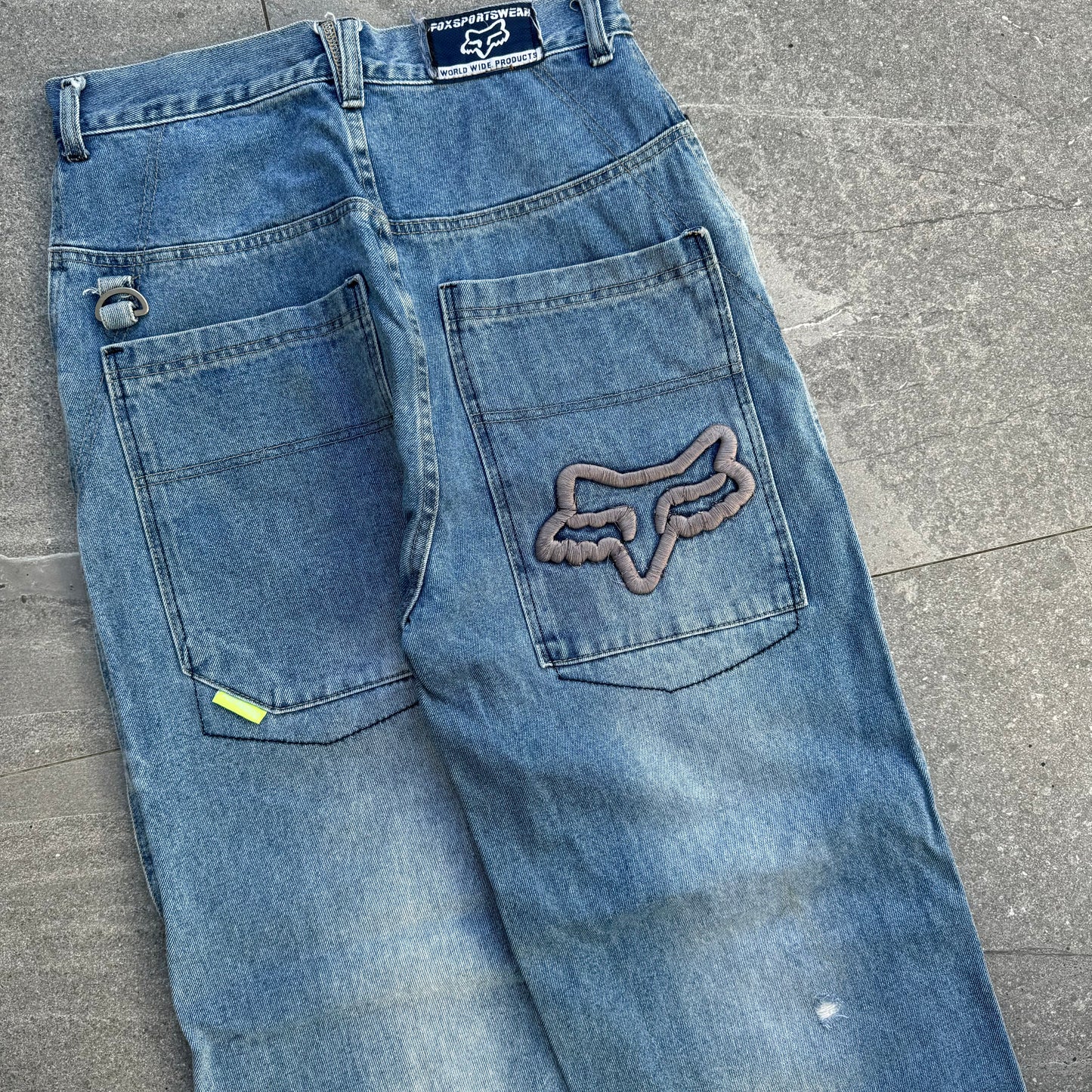 bootleg y2k fox jeans - 31”