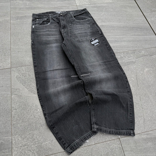 amazing southpole front pockets i’m crying 😭♥️♥️♥️ 40x33”