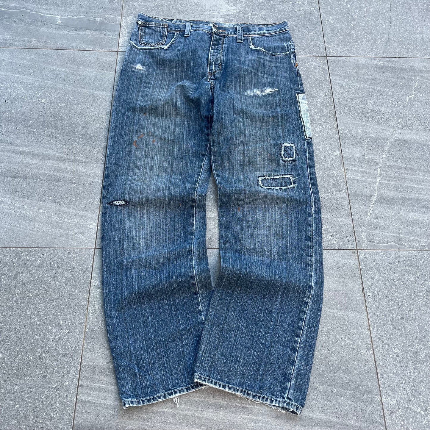 gah damn these r sick. patchwork billabong jeans - 34x32”