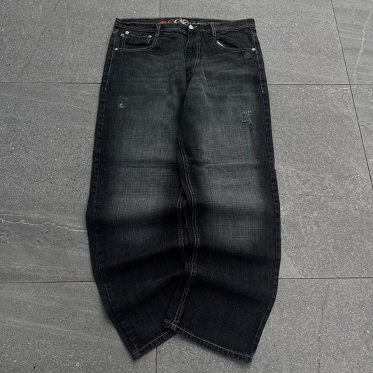 akademiks faders - 36x32”