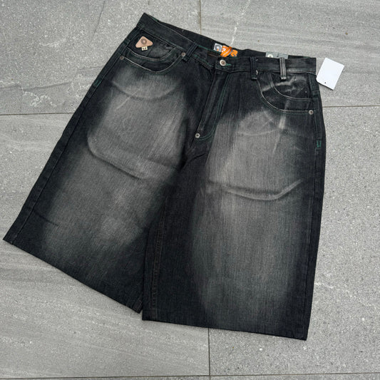 *DEADSTOCK* 2000s akademiks jorts - 34 & 38" available!