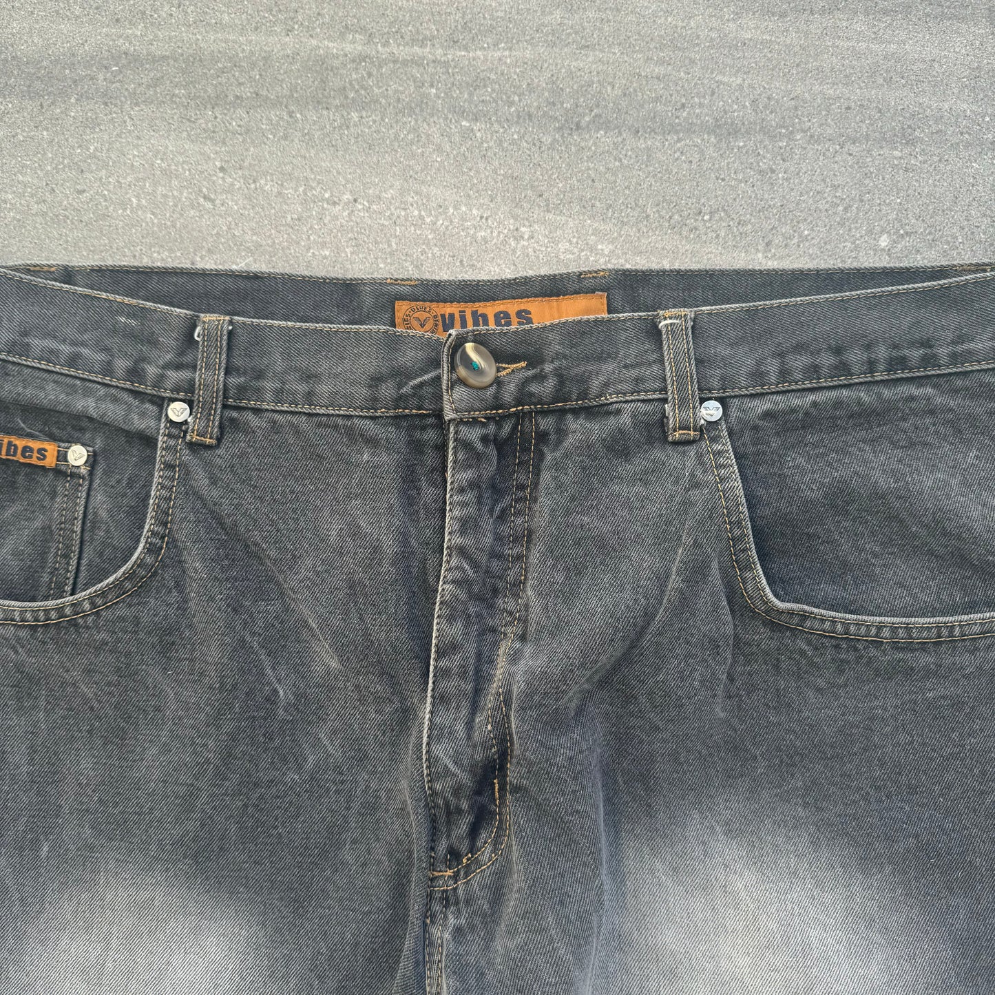 vibes jeans - 40x33”