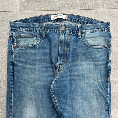 wow. just wow. levi 527 bootcuts - 38x34”