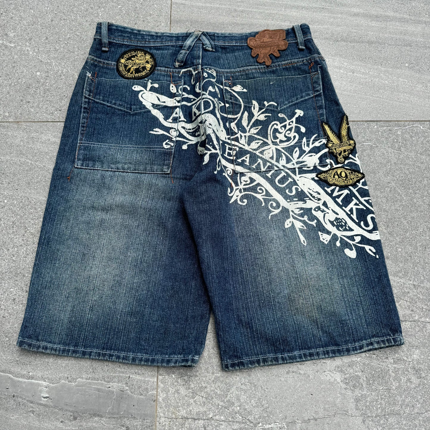 akademiks jorts - 36”