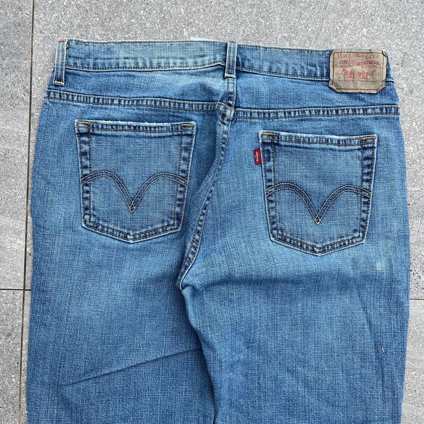 cleanest 515 levi bootcuts - 33x29”
