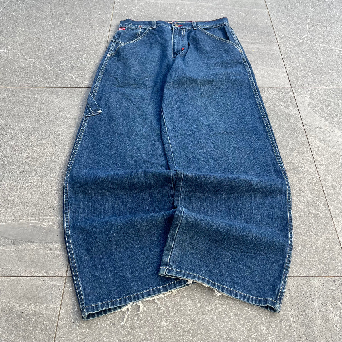 these fit sooooooo mf good jayjays carpenters - 32x30”