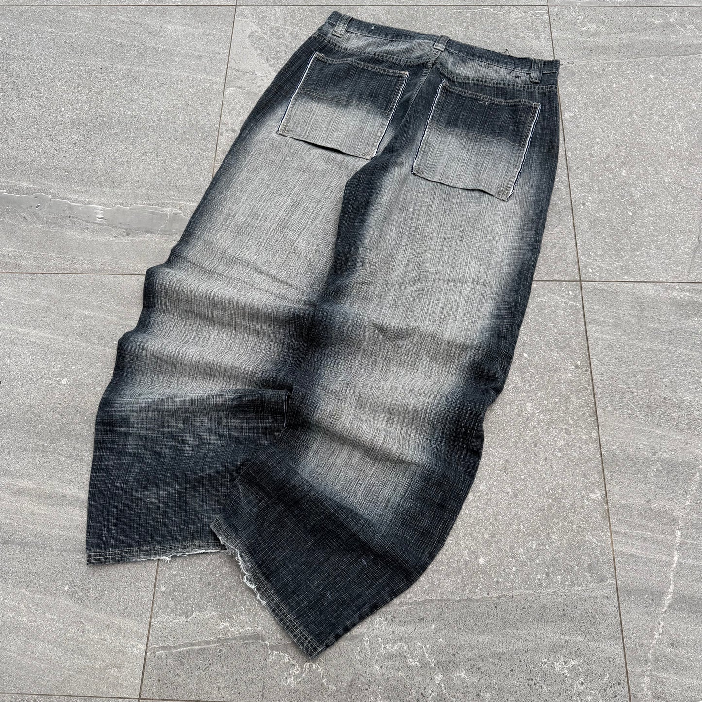 10/10 koman fades - 34x33”