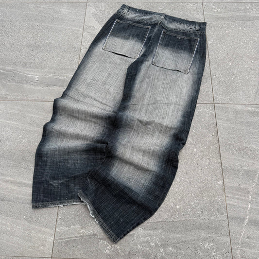 10/10 koman fades - 34x33”