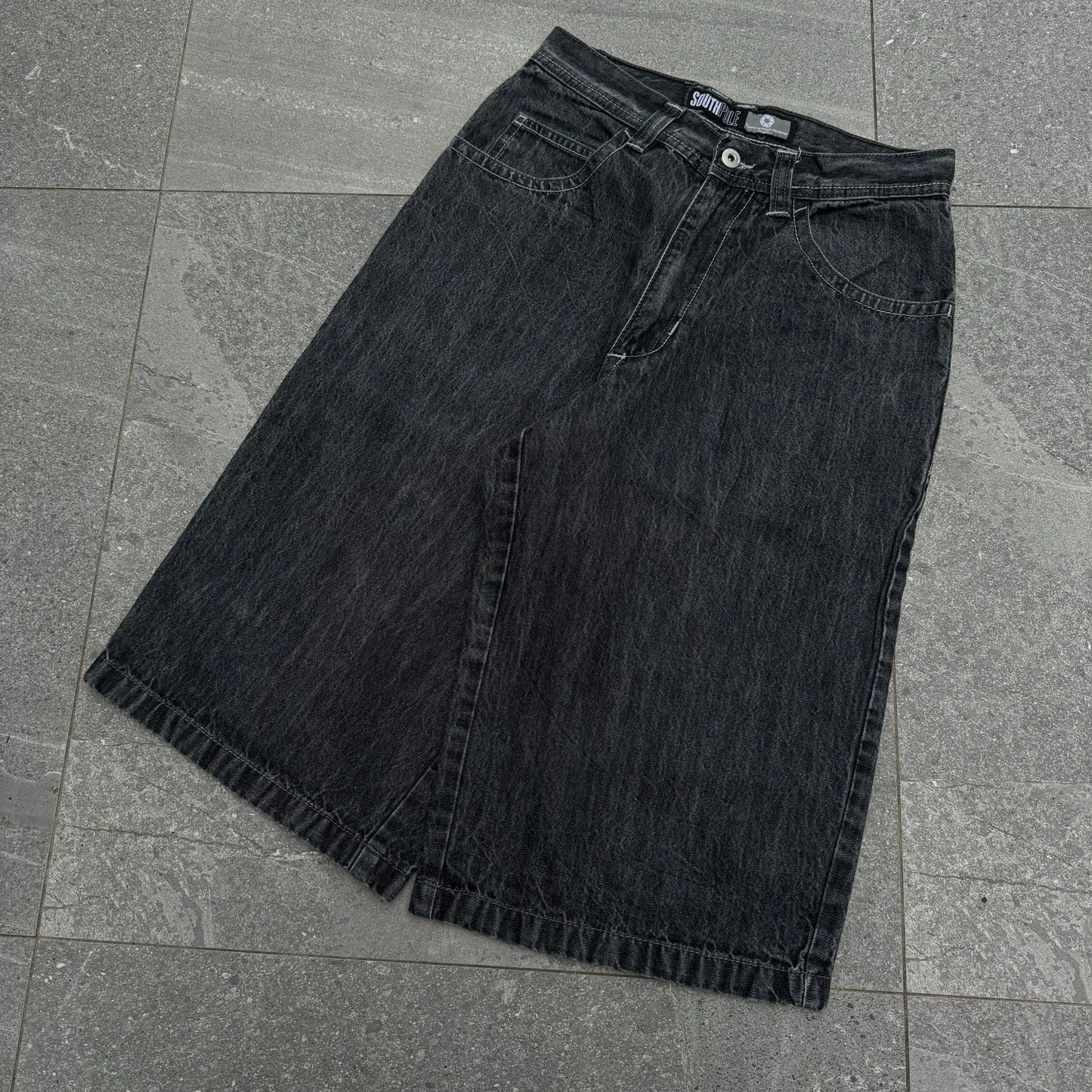 southpole hexagon jorts - 29”