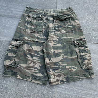 no boundaries camo shorts - 34”