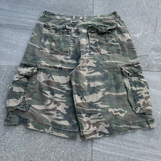 no boundaries camo shorts - 34”
