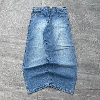 PERFECT gold tab southpoles - 36x31”