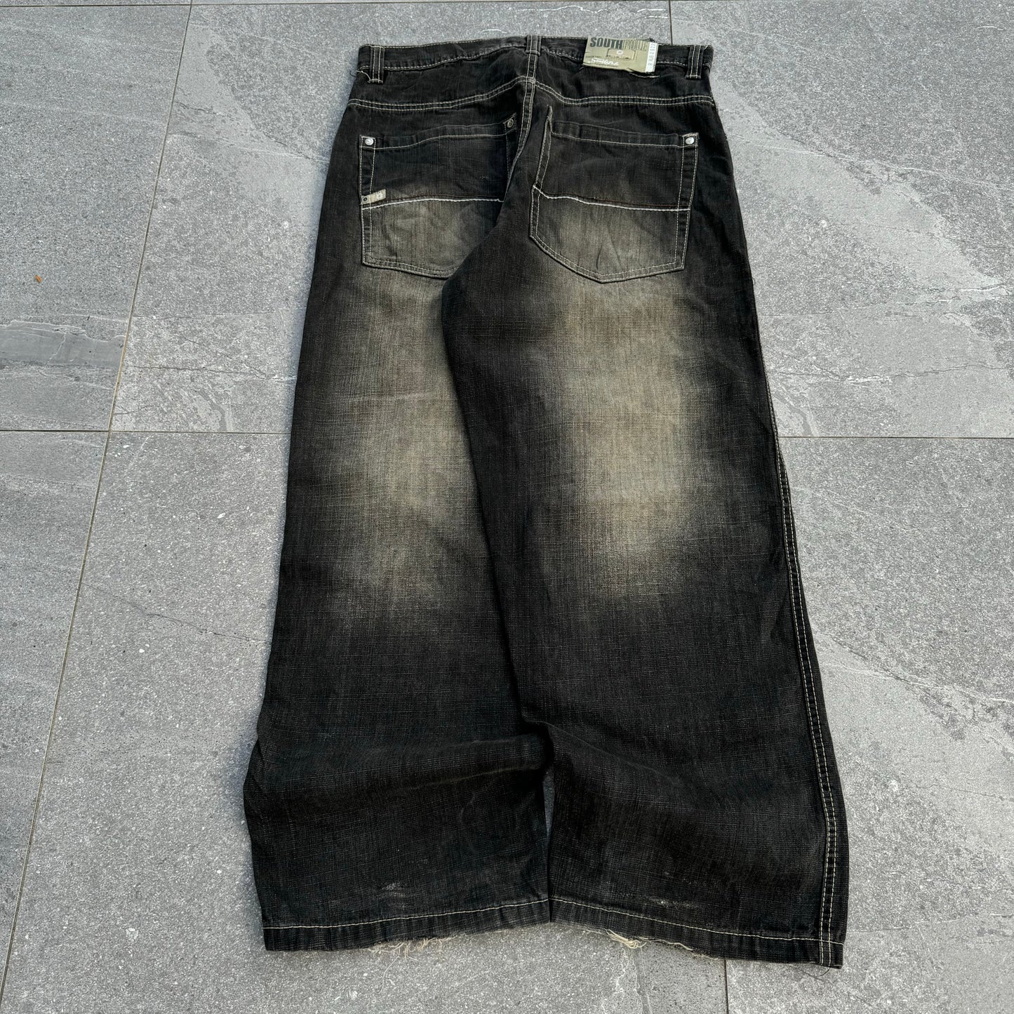 grail sand fade southpoles - 34x30”