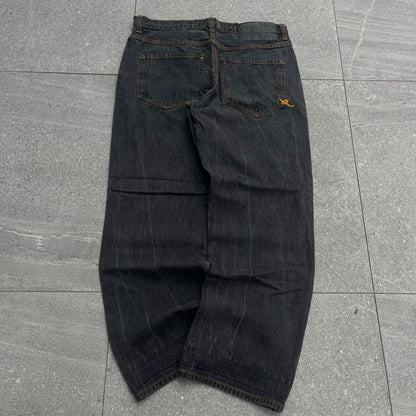classy rocawear pair - 36x31”