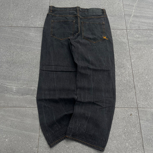 classy rocawear pair - 36x31”