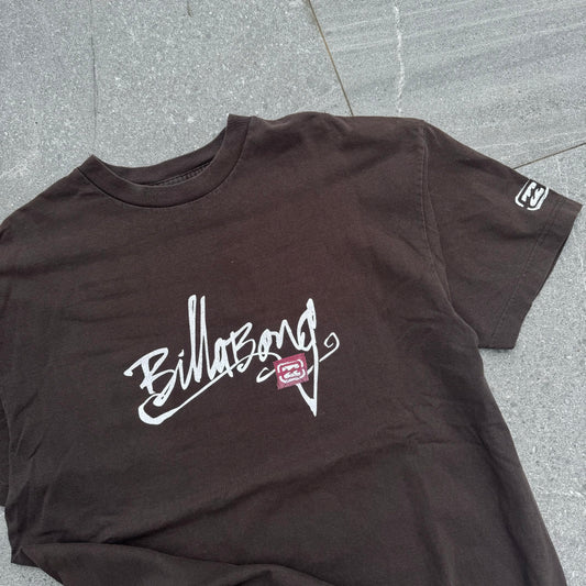 chocolate billabong tee - L