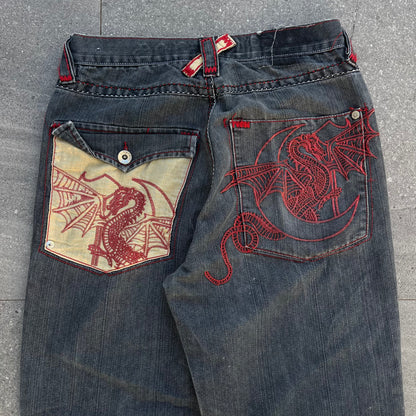 the nuttiest embroidered jeans. magnificent 😭 - 32x30”