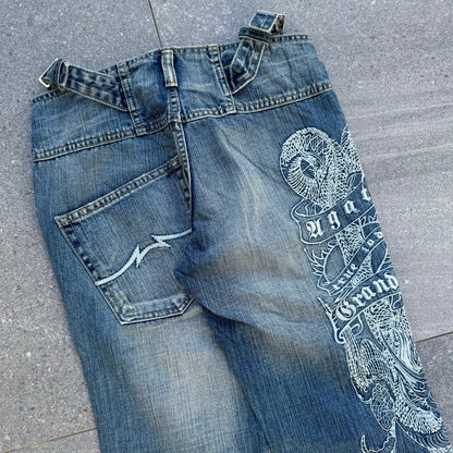 insane embroidered bootcuts - 30x33”