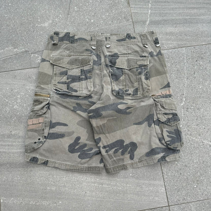 faaaat tactical camo cargos - 36x11”