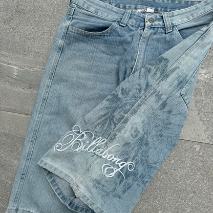 beautiful billabong jorts - 32x14”