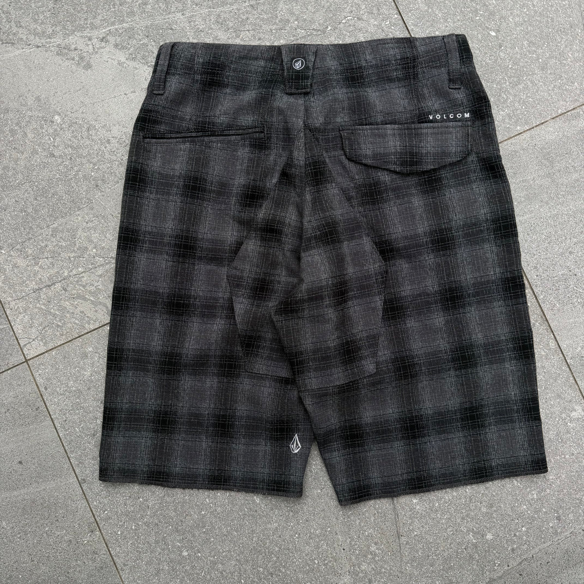 volcom business shorts 🤵- 30”