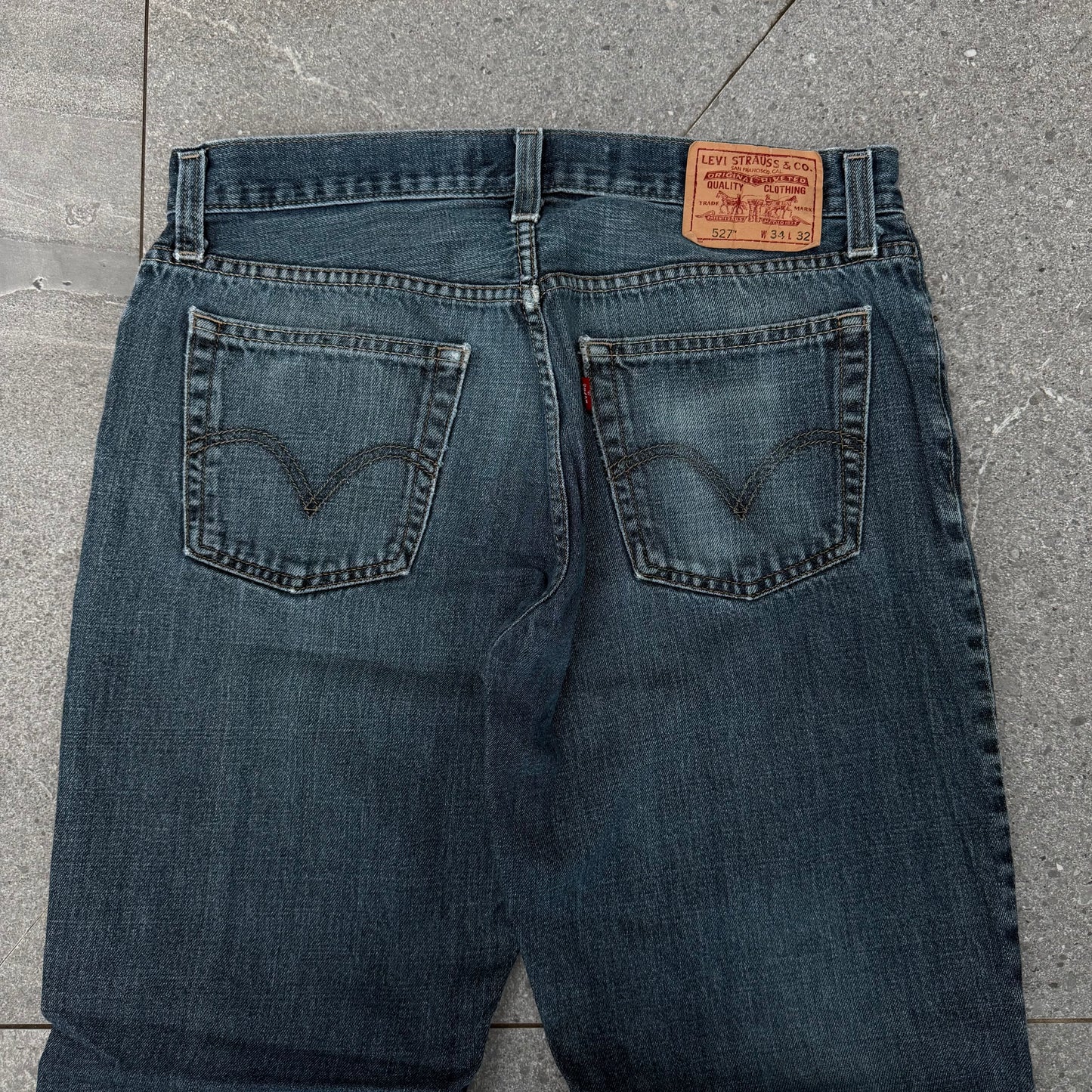 fuck this colour is so good. levi’s 527 low bootcut - 33x31”