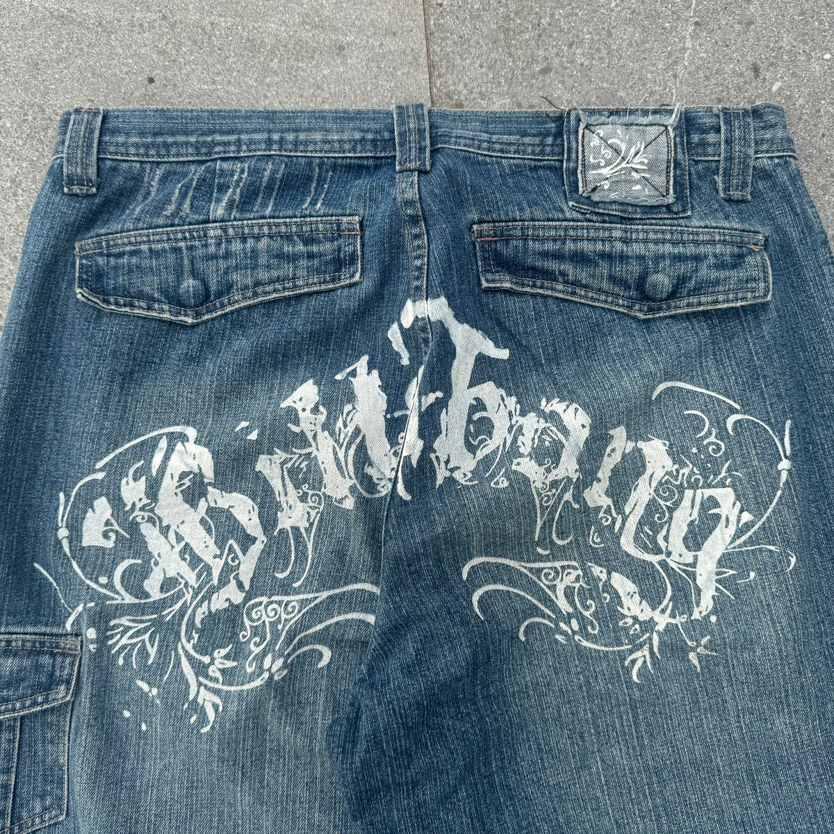 greatest pair of billabong jorts ever - 36x14”