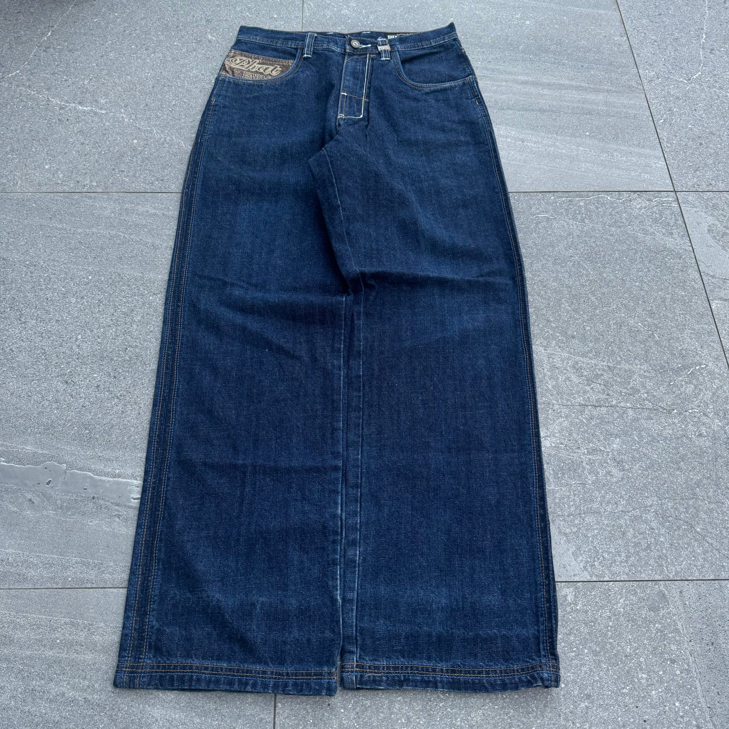 beautiful indigo wash phat farms - 30x32”