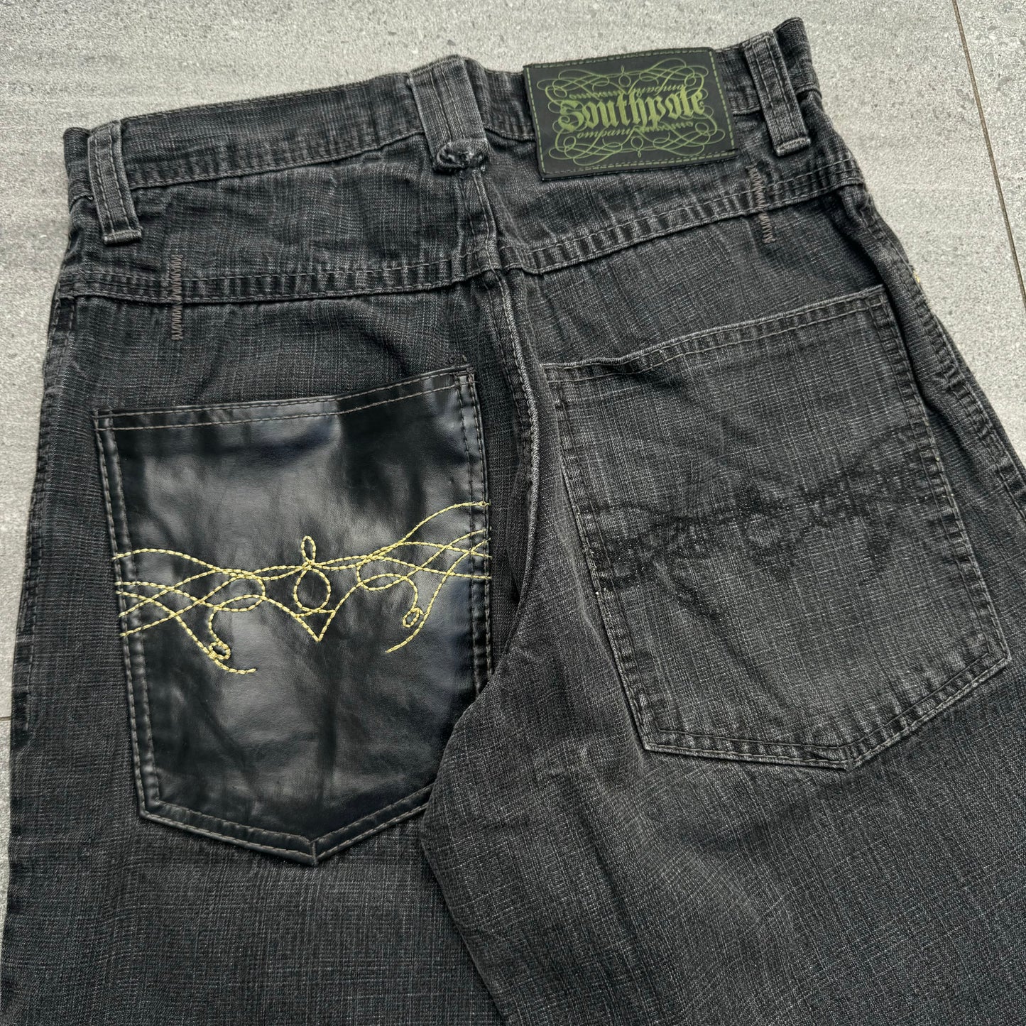 peak southpole jorts - 29x15”