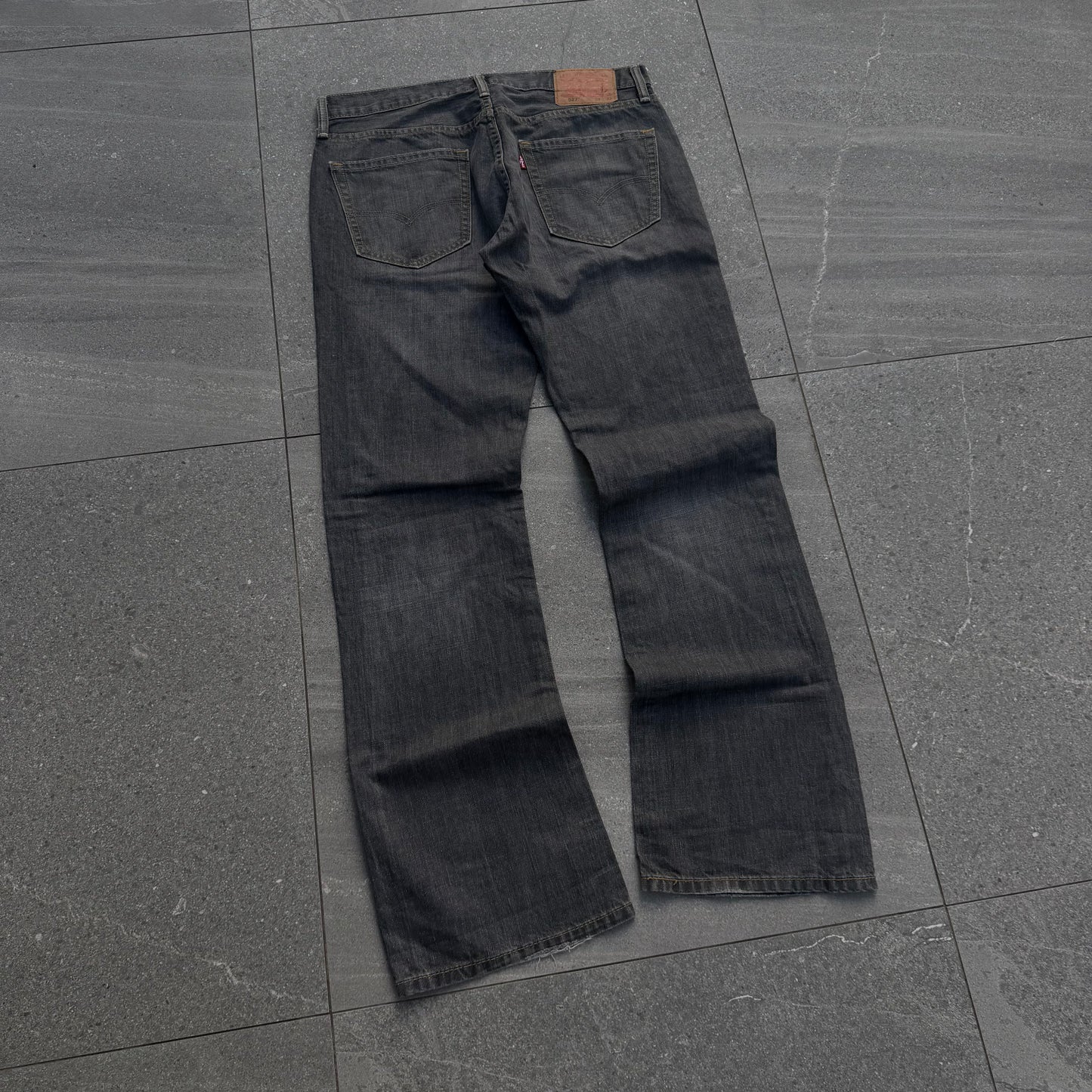 chefs kiss 🤌 faded levi’s bootcuts - 34x33”