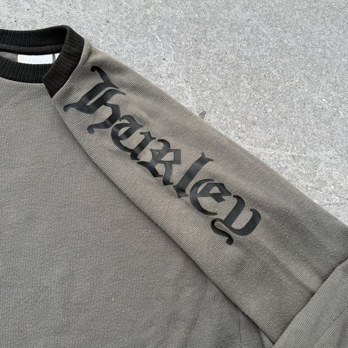 hurley gothic print knit - M