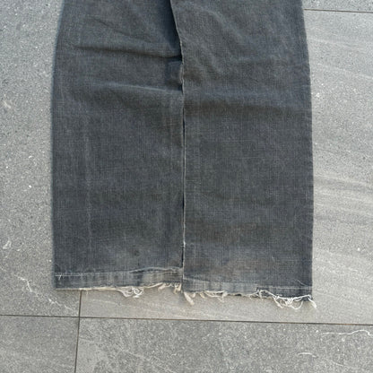 southpole skulls - 29x28”