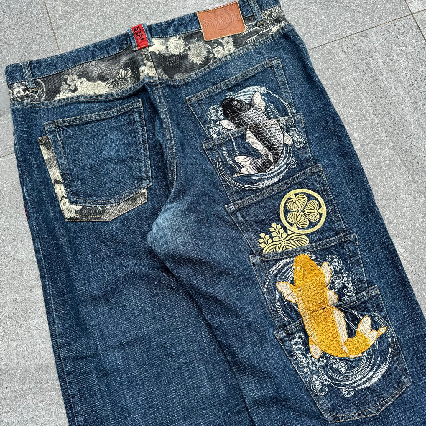 fat karakuri jeans - 38x30”