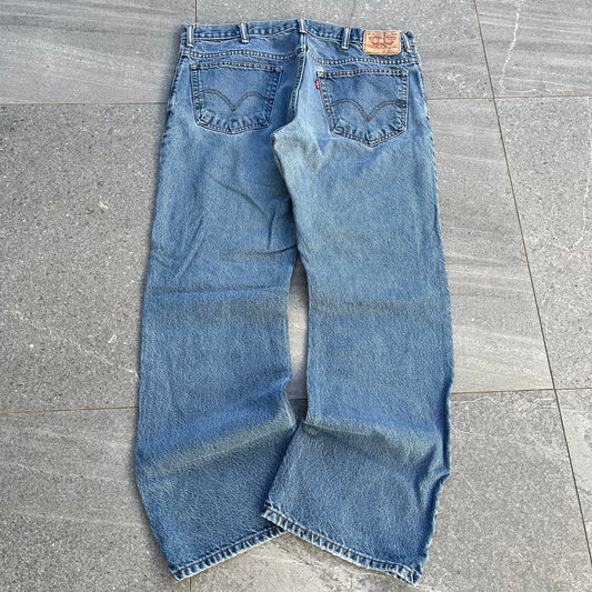 fat levi 517 bootcuts - 38x31