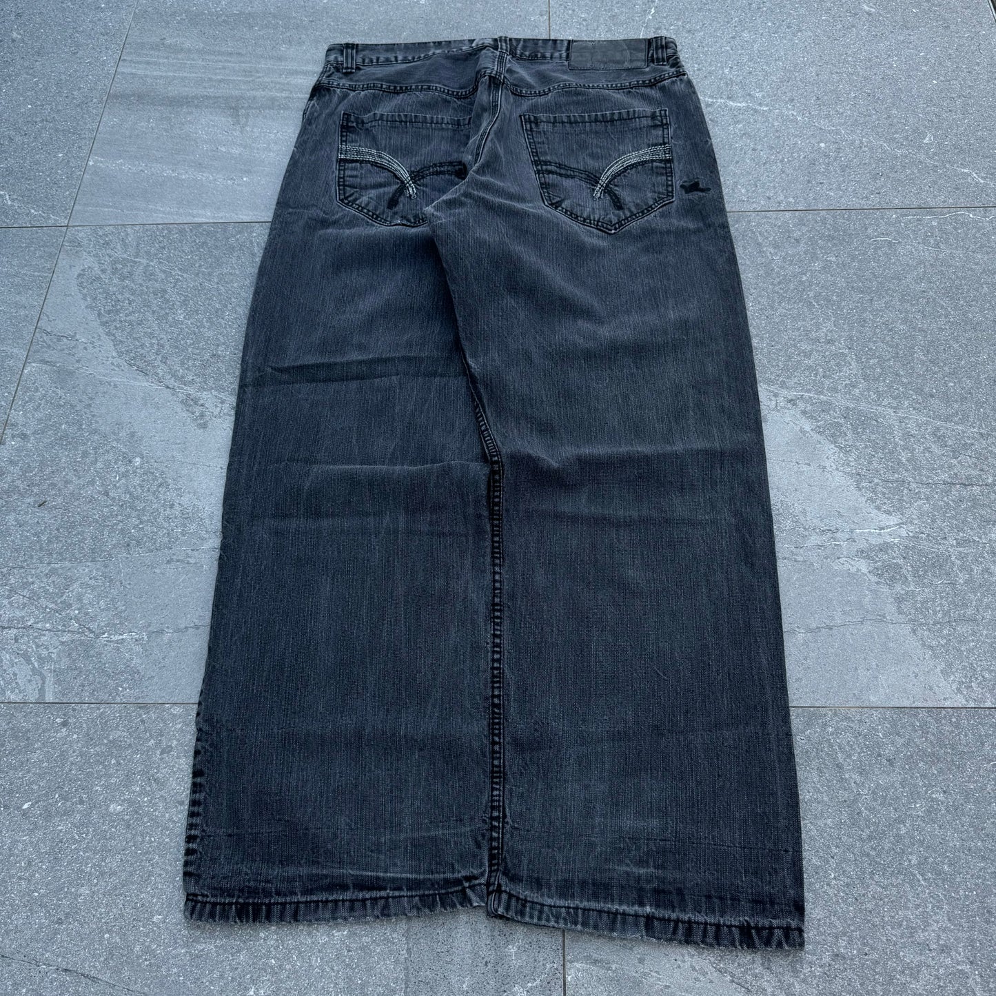 sexy rocawear jeans - 38x32”