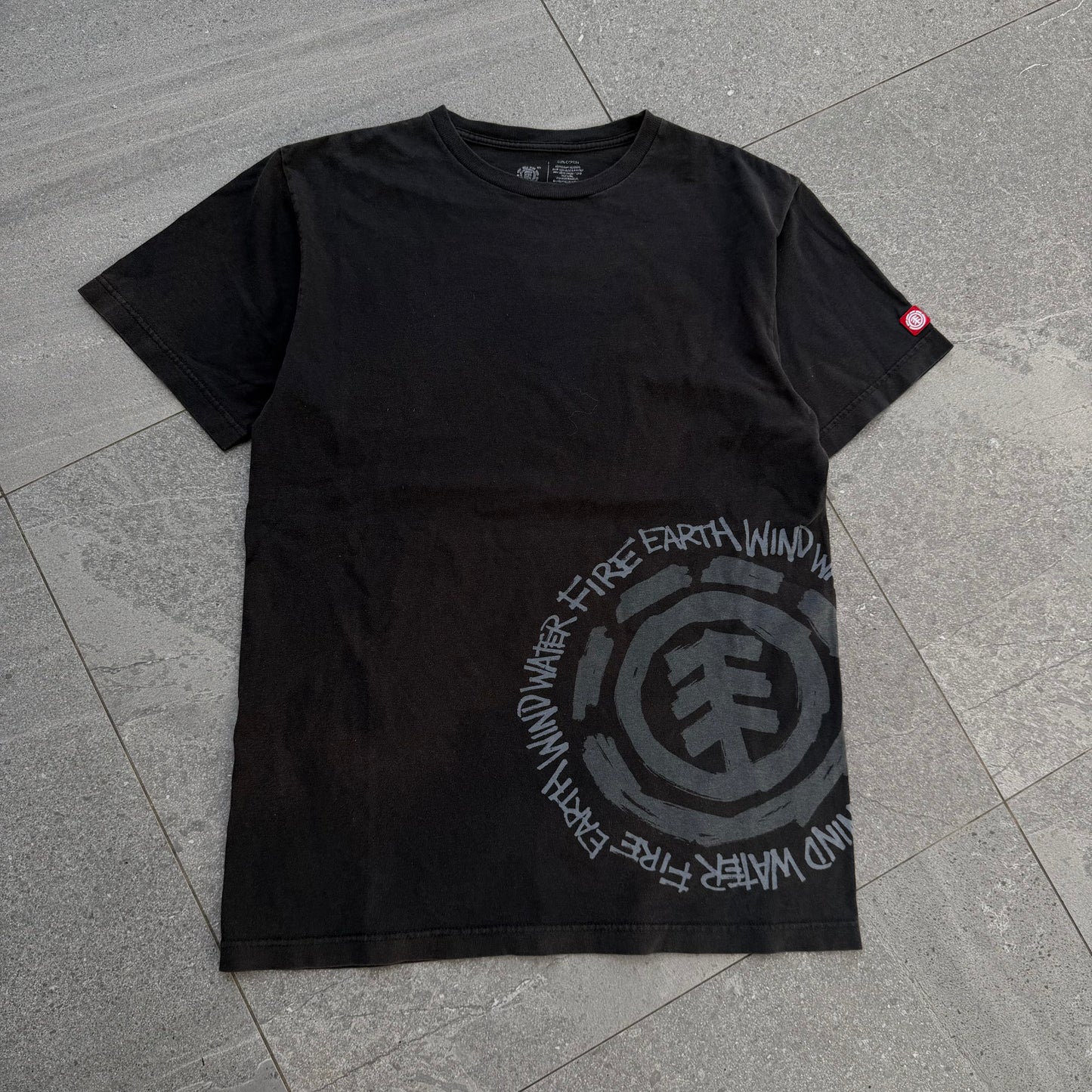 element side hit tee 🤤 - M
