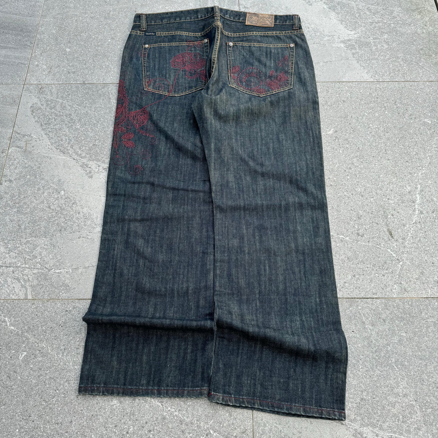 insane ecko raw jeans - 38x32”