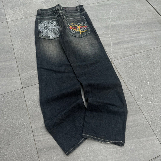 HARDDDD neveran faders - 32x33”