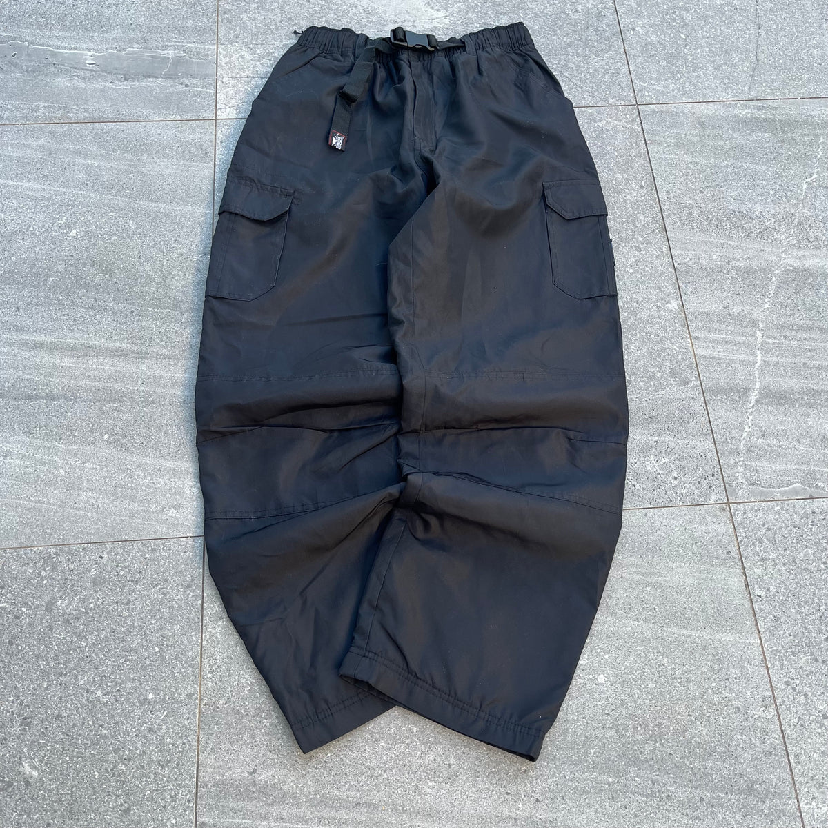 badboy cargos - 30x30”