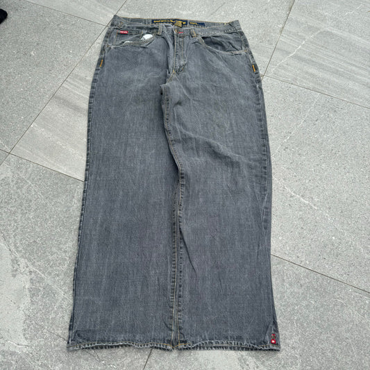 mannn look at the wash!!! tidy ecko jeans - 36x32”