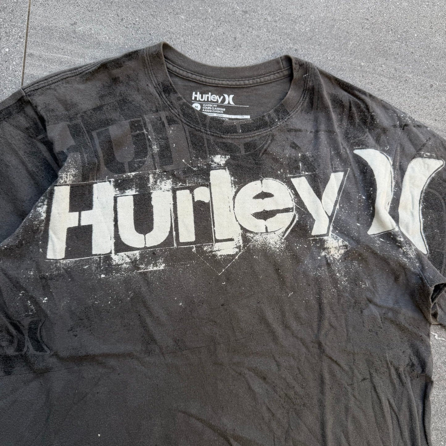 hurley stencil tee - M