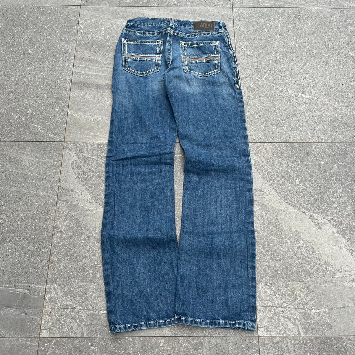 ariat brown pocket bootcuts - 30x36”