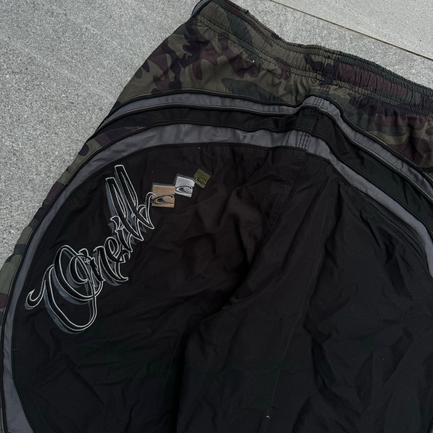 clean oneill jorts - 31x11”