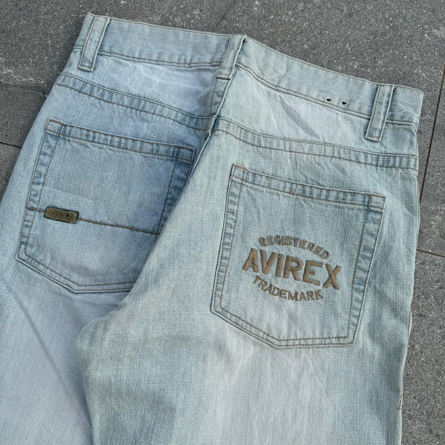 avirex jeans - 33x32”